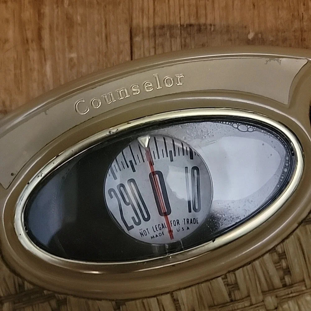 Counselor Oval Bubble Viewer Bathroom Scale Mid Century Modern Rattan Vintage